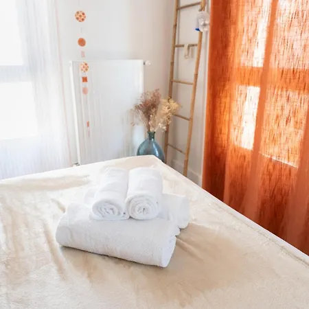 Carnet De Route - Appt Climatise Avec Balcon Apartamento *