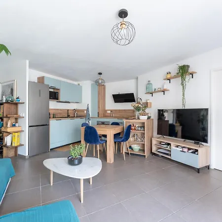 Carnet De Route - Appt Climatise Avec Balcon Apartamento *